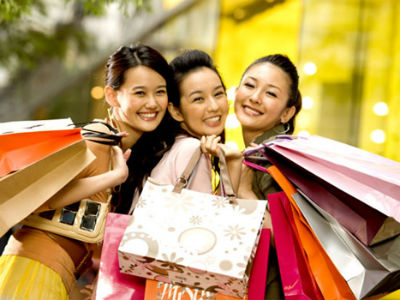 Đừng tưởng cứ vung tay sắm Tết là được bố mẹ chồng khen