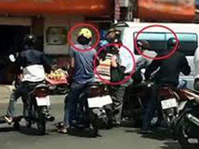 Dừng xe thay lốp trên đường, mất gần 100 lượng vàng ở Sài Gòn
