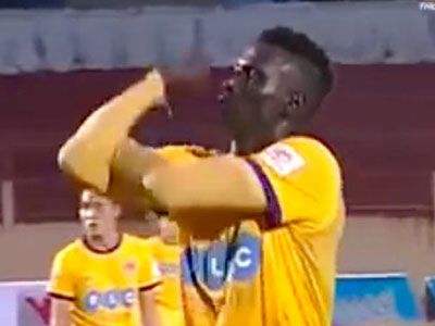 V-League 2017: Sau trọng tài, lại đến bạo lực được báo động