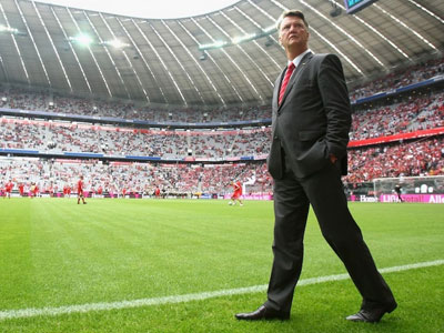 Louis van Gaal nghỉ hưu