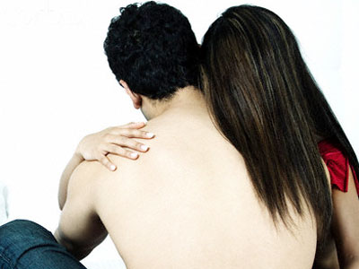 Đàn ông khó cưỡng khi phụ nữ gạ tình?