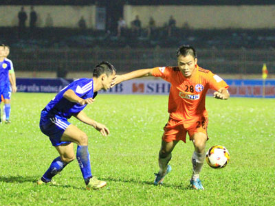 Quảng Nam FC chia điểm cùng SHB Đà Nẵng