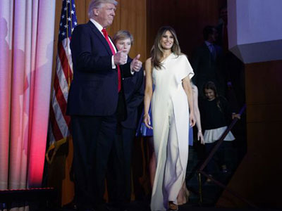 Vợ Trump chuẩn bị váy áo cho lễ nhậm chức của chồng