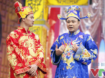 10 sắc thái biểu cảm không giống ai của Tự Long tại Táo quân 2017