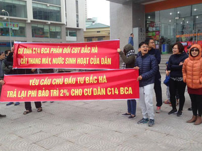 Bị cắt nước, thang máy, cư dân chung cư C14 Tố Hữu "cầu cứu" Bí thư Hà Nội