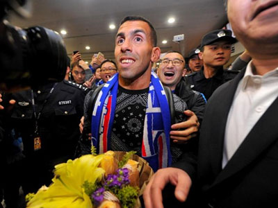 Fan Trung Quốc nhiệt liệt đón bom tấn Tevez