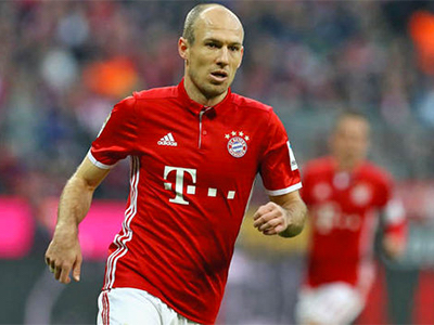 Robben từ chối "núi tiền" ở Trung Quốc vì không muốn bỏ phí sự nghiệp