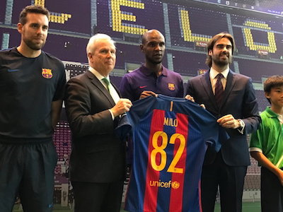 Barca tìm kiếm tài năng bóng đá ở VN