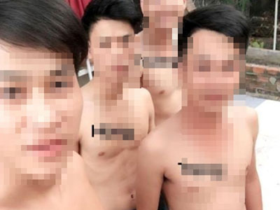 Cảnh sát đột nhập sào huyệt đường dây mại dâm nam ở Sài Gòn