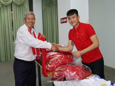CLB TP.HCM phát hành vé mùa điện tử, bán áo đấu xịn với giá siêu rẻ