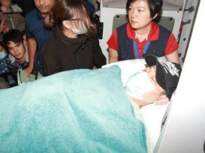 Lưu Đức Hoa vẫn bất động sau khi bị ngựa giẫm lên lưng
