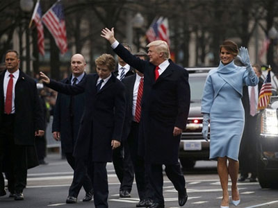 Người dân Mỹ ví cuộc diễu hành của Trump với đám tang