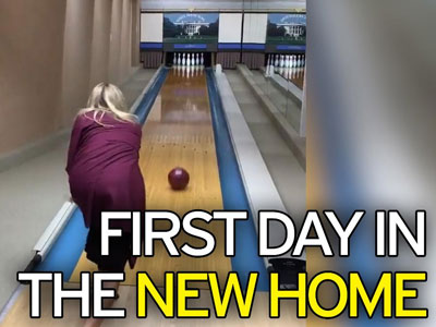 Gia đình Trump chơi bowling trong ngày đầu tiên ở Nhà Trắng