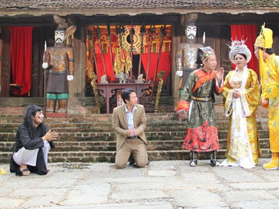 Hài Tết 2017: Nghịch cảnh đạo diễn vui mừng sống với đĩa lậu