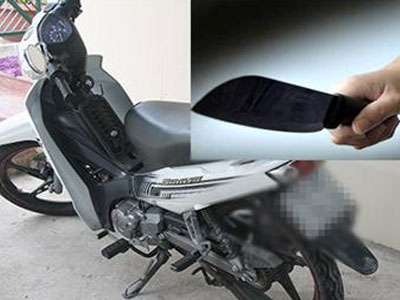 Bắt nóng 2 anh em chích điện, vung mã tấu để cướp xe