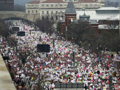 Số người biểu tình chống Trump có thể tăng đến mức kỷ lục
