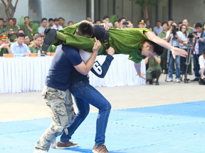 Bí thư Thăng: "Giờ phút đen tối nhất của tội phạm sắp đến"
