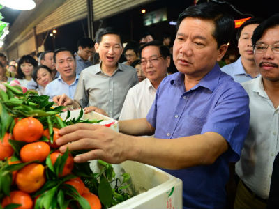 Nửa đêm Bí thư Thăng gọi điện cho Chủ tịch Hà Giang hỏi... giá cam