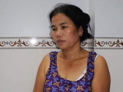 Nhiều cặp vợ chồng "xộ khám" trong đường dây lô đề miền Tây