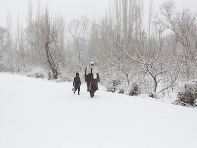 Tuyết rơi, giá rét ở Afghanistan, 27 trẻ tử vong