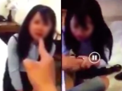 Cô gái trẻ quỳ gối xin lỗi người yêu sau khi bị phát hiện lấy trộm tiền