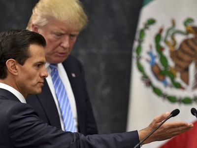 Ông Trump và TT Mexico "đấu khẩu" vì bức tường biên giới