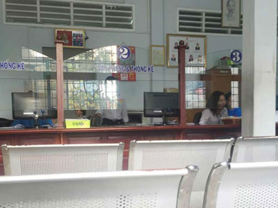 Đi làm sau Tết: Cán bộ phường, xã “ngóng” dân