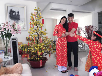 Thủy Tiên, Công Vinh đón Tết viên mãn trong biệt thự triệu đô