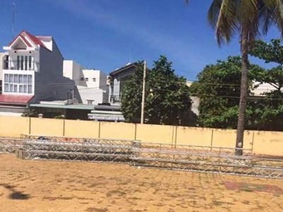 Thuê 5 xe tải lớn để... trộm sạch gian hàng hội chợ Xuân