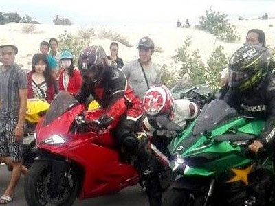 Đua môtô "khủng" trái phép gây tai nạn ở Bình Thuận