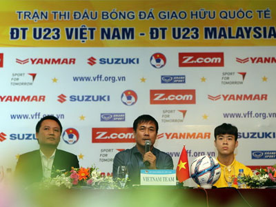 HLV Hữu Thắng muốn thắng U23 Malaysia lấy hên