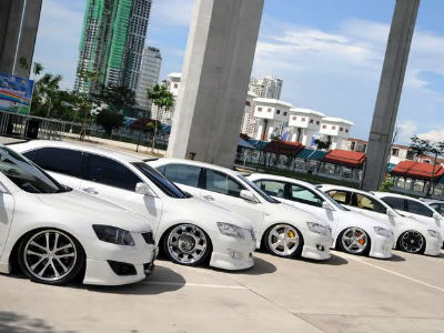 Ô tô giảm giá 150 triệu: Gom tiền chờ mua xe giá rẻ