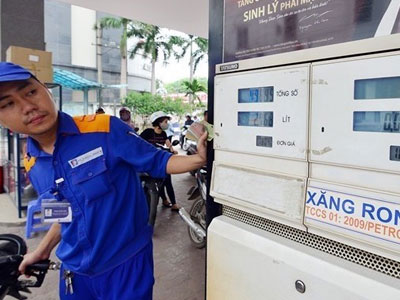 Sếp Petrolimex: Thuế 8.000 đồng không có nghĩa giá xăng tăng