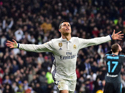 Ronaldo ra tay nghĩa hiệp, cứu nguy cho 80 chú chó