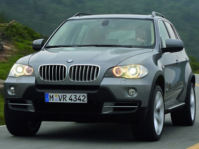 Những xe SUV hạng sang xuống giá nhanh hơn cả vàng lao dốc sau ngày vía thần Tài