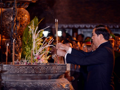 Chủ tịch nước dự lễ khai ấn đền Trần