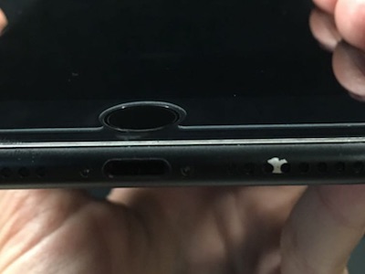 Ngày càng nhiều iPhone 7 bị tróc sơn