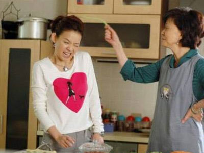 Mẹ chồng chưa bao giờ coi tôi là con dâu vì ăn bám chồng