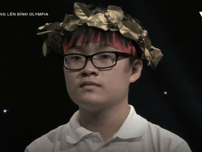 Nam sinh khiến đối thủ hoang mang ở cả 4 vòng thi Olympia