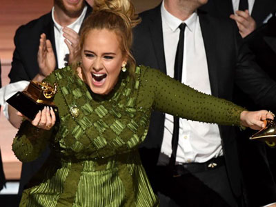 Adele vẫn là "thánh nhọ" tại Grammy 2017 dù thắng lớn