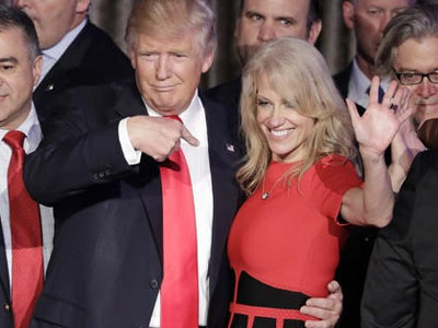 Đội cố vấn Nhà Trắng "ngồi trên lửa" vì lo bị Trump sa thải