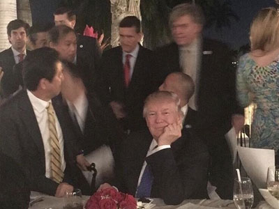 Khách ngỡ ngàng khi Trump đối phó Triều Tiên ngay ở tiệc tối