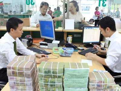Ngân hàng hút về lượng tiền khổng lồ sau Tết