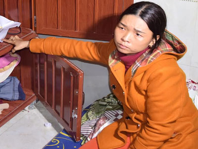 Người phụ nữ trộm 100 lượng vàng, nói dối chồng là... trúng số(!)