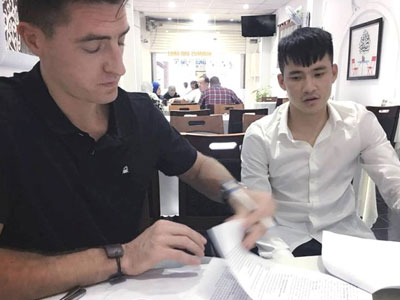 CLB TP HCM trả giá vì “bom xịt” từ Chủ tịch Lê Công Vinh?
