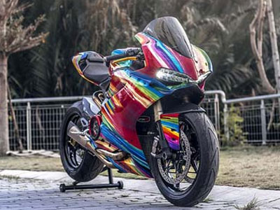 Ducati 899 Panigale "độ" cầu vồng 7 sắc tại Việt Nam