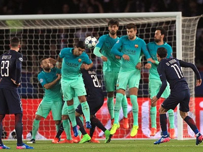 PSG 4-0 Barcelona: Di Maria lập cú đúp, PSG đặt một chân vào Tứ kết