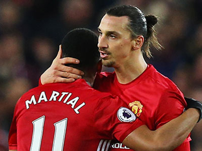 Ibrahimovic khen Martial chuyên nghiệp