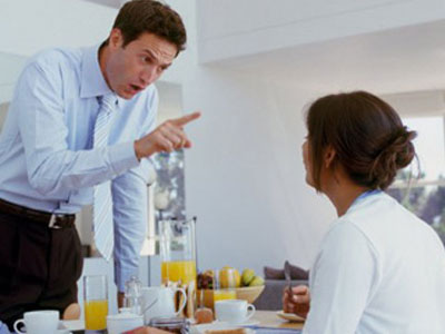 Đau khổ khi bạn gái chia tay bởi tôi quá gia trưởng