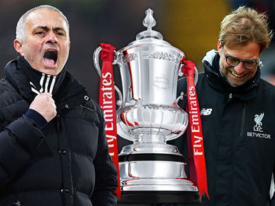 Mourinho ngứa miệng đá xoáy Klopp kém